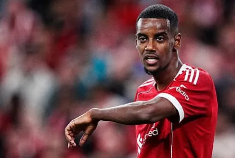 Isak's Debut Delivers Glamour Despite Evident Rust